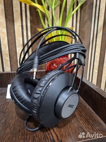 Проводные наушники akg