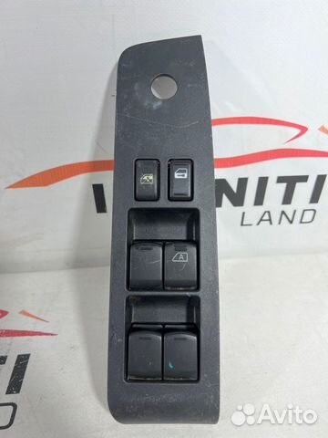 Блок кнопок стеклоподъёмника Nissan X-Trail T31