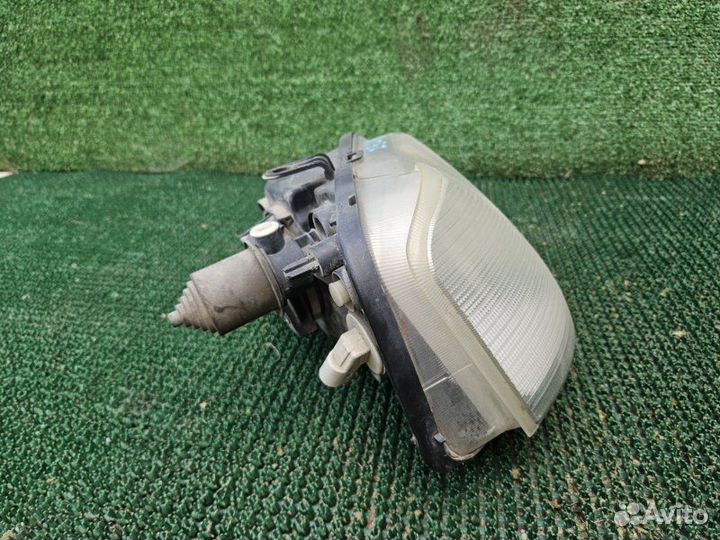 Фара передняя правая Renault Logan 1 1.4 2007