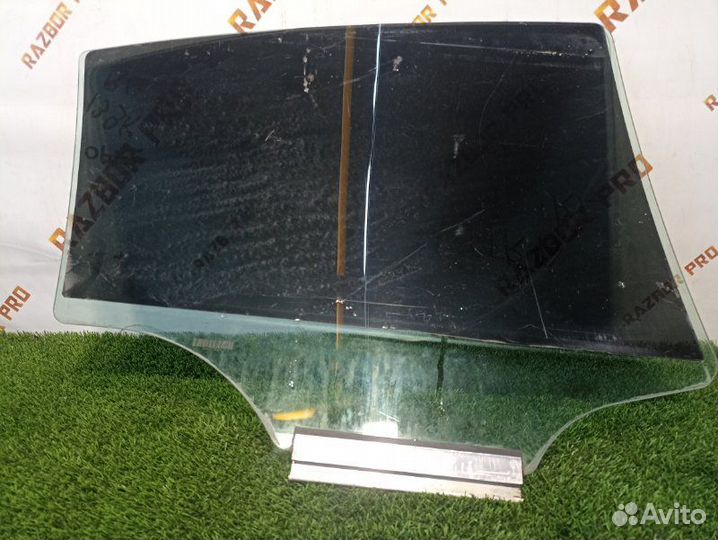 Стекло двери опускное заднее левое Opel Astra H