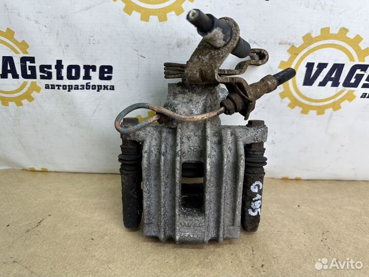 Суппорт левый задний Audi A3 8P 2006