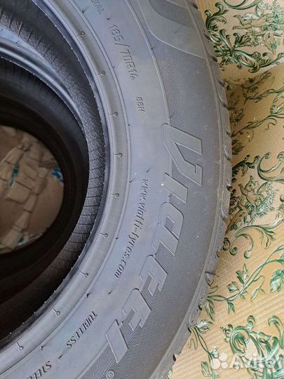 Viatti Strada Asimmetrico V-130 185/70 R14