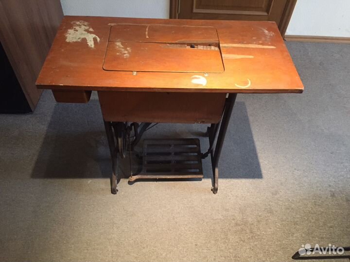 Швейная машина