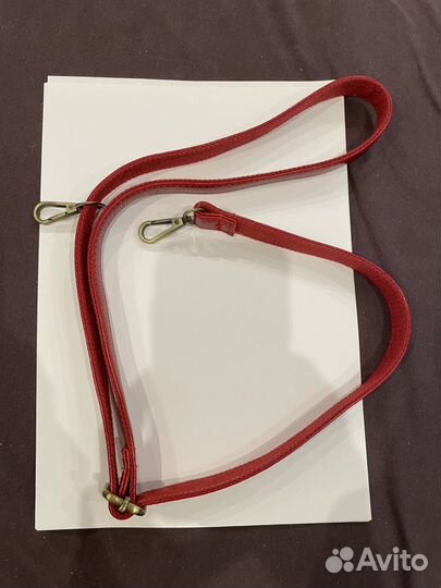 Ремень кожаный красный фурнитура бронза