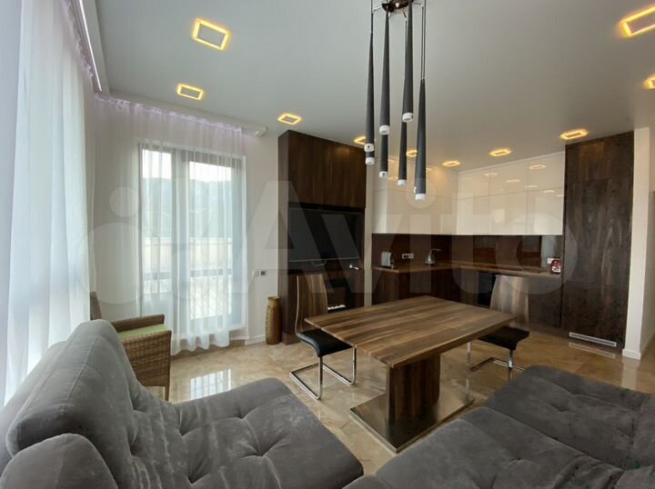 2-к. квартира, 90 м², 17/18 эт.