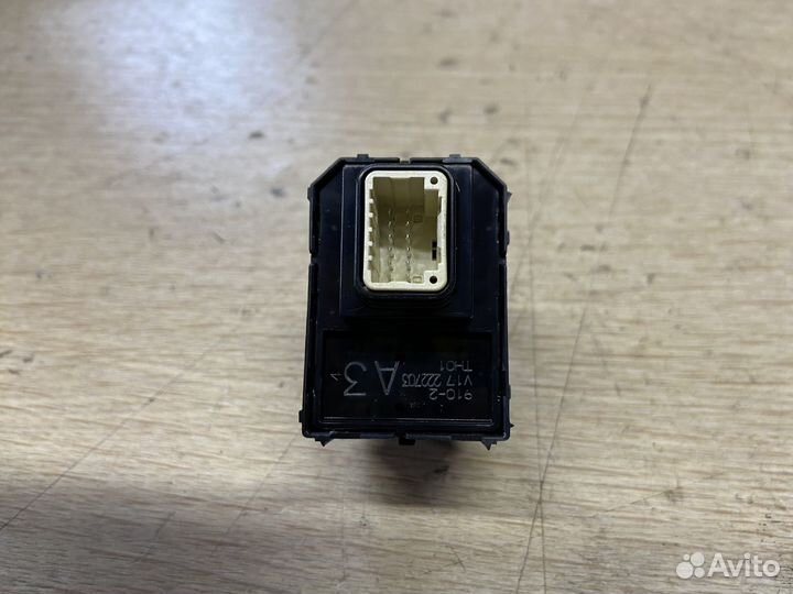 Блок управления зеркалами Toyota Camry 75