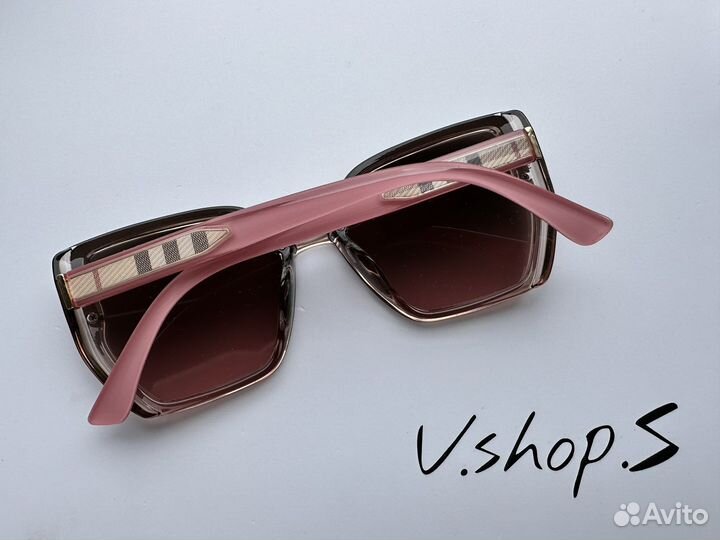 Солнцезащитные очки Burberry розовые