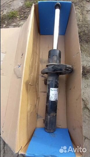 Амортизаторы VW оригинал 2шт