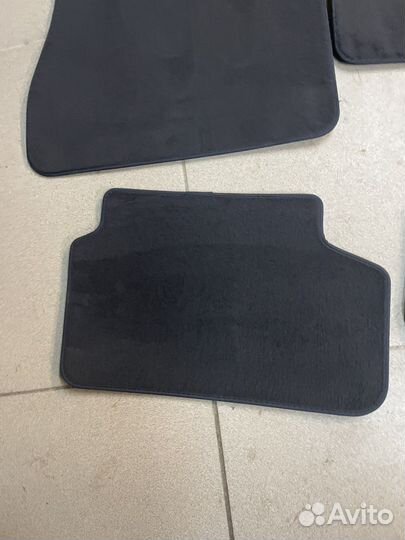 Автомобильные коврики для Bmw g30
