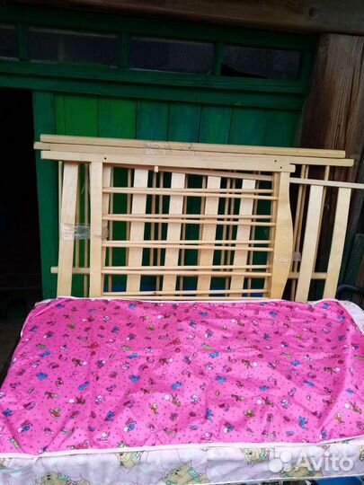 Детская кровать с наматрасником