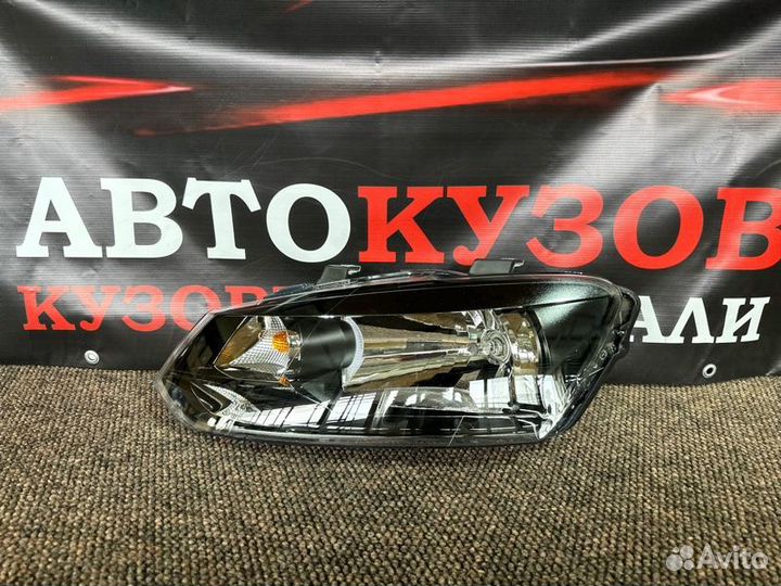 Фара передняя левая Volkswagen Polo SDN 2010-2020