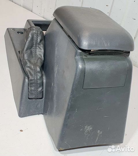 Подлокотник Hyundai Galloper