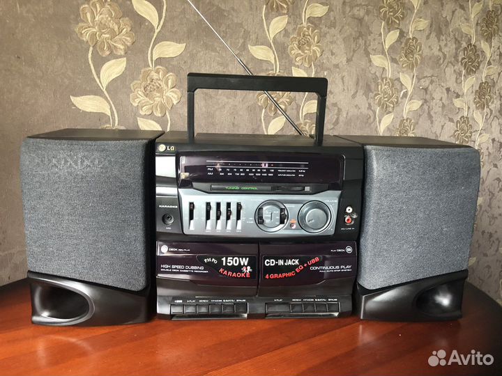 Магнитола LG TW-862