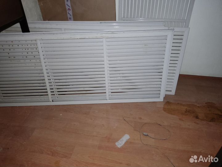 Декоративная решетка на батарею