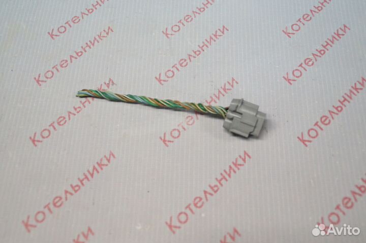 Nissan 23781-2Y011 Разъем регулятор холостого хода