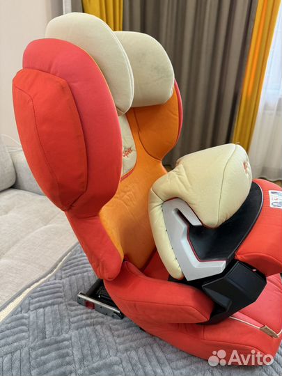 Детское автокресло