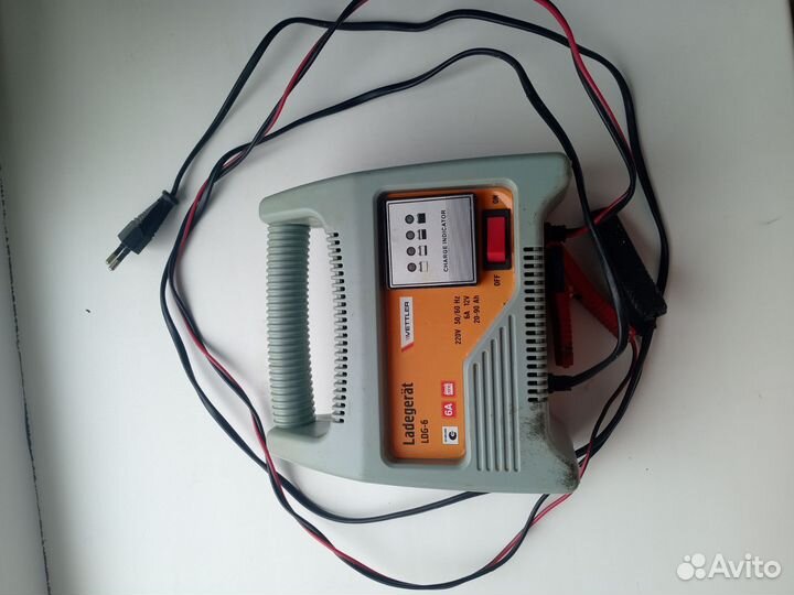 Зарядное устройство