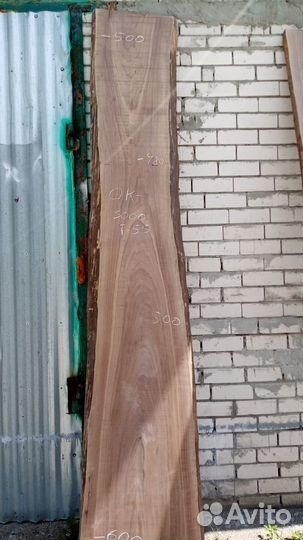 Слэб дерева и спилы