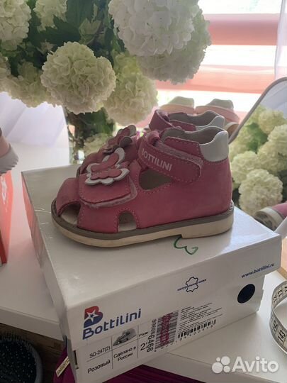Босоножки для девочки 22