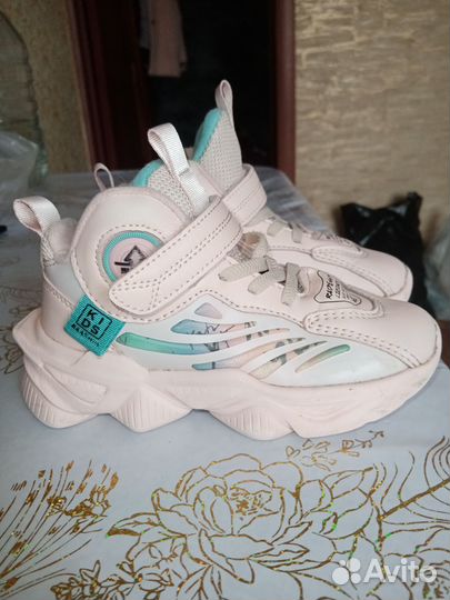 Кроссовки для девочки Baas