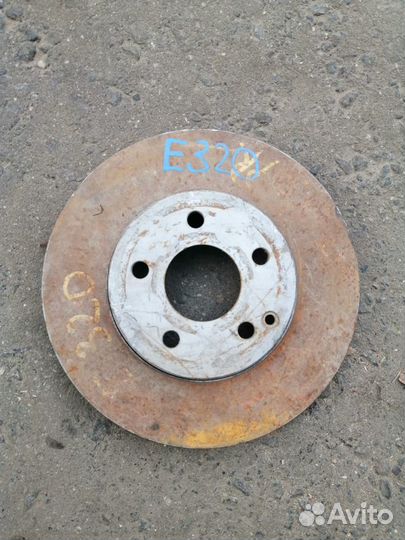 Диск тормозной передний Mercedes W211 E320 б