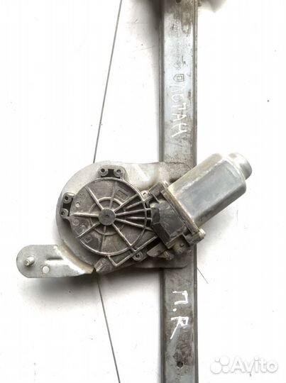 Стеклоподъемник правый передний Renault Logan 1