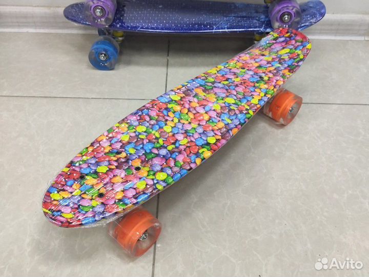 Скейтборд М&М 22