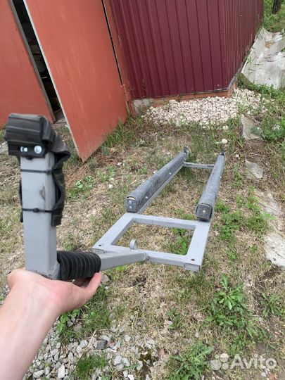 Салазки под гидроцикл