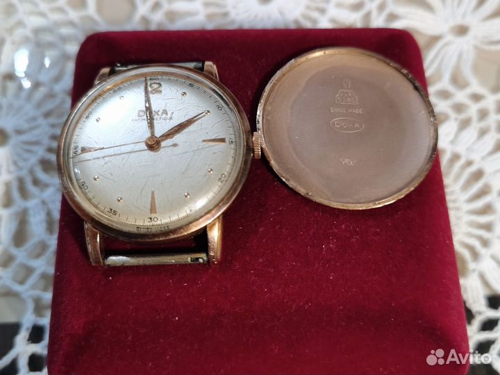 Часы Doxa золотые