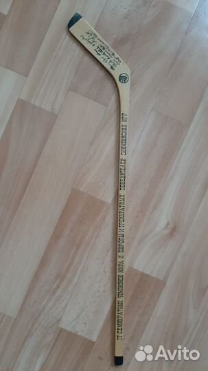 Сувенирные клюшки с автографами хоккеистов 1960-е