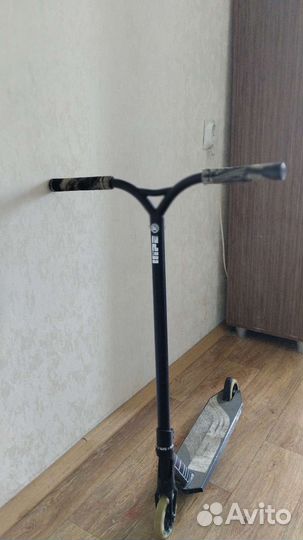 Продаю Трюковой самокат
