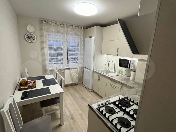 3-к. квартира, 72,7 м², 8/9 эт.