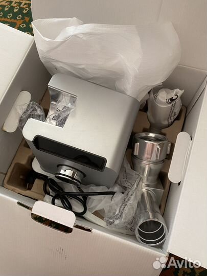 Мясорубка электрическая WMF