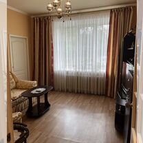 2-к. квартира, 54 м², 1/2 эт.