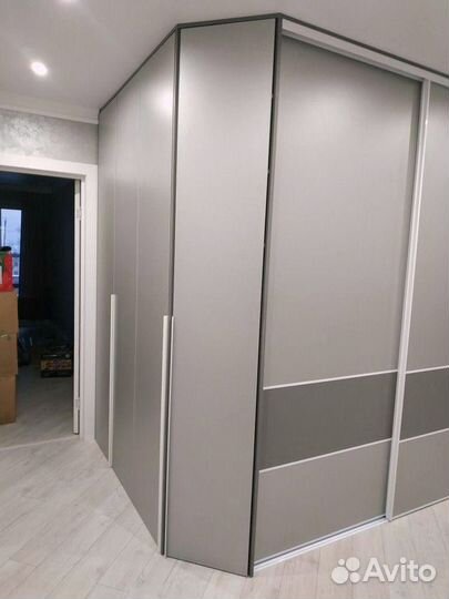 Шкаф / Шкаф на заказ