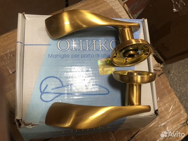 Дверная ручка