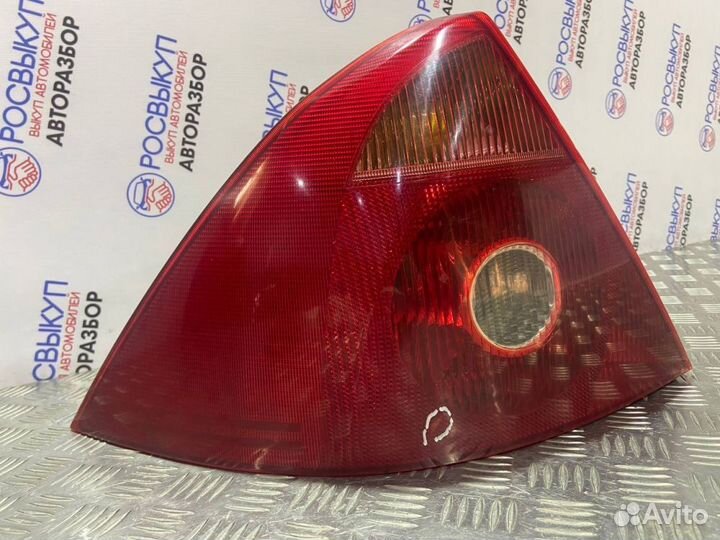 Фонарь Ford Mondeo 3