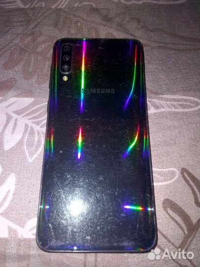 Samsung Galaxy A50, 4/64 ГБ