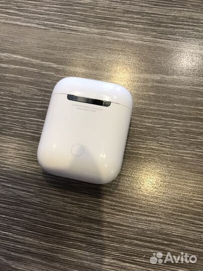 AirPods 2 кейс