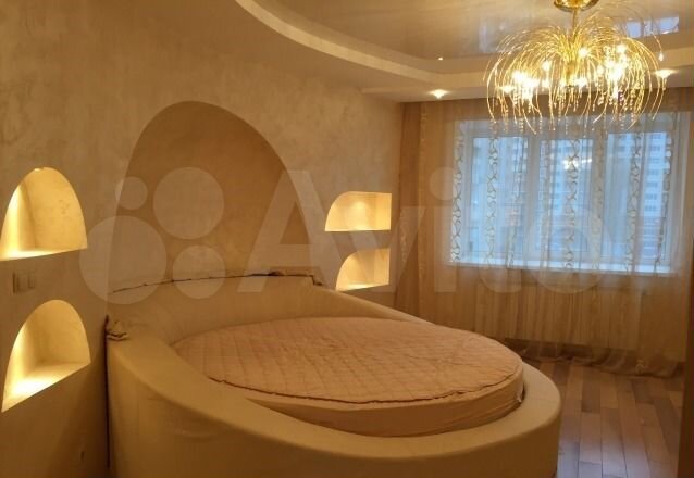 3-к. квартира, 103 м², 3/10 эт.