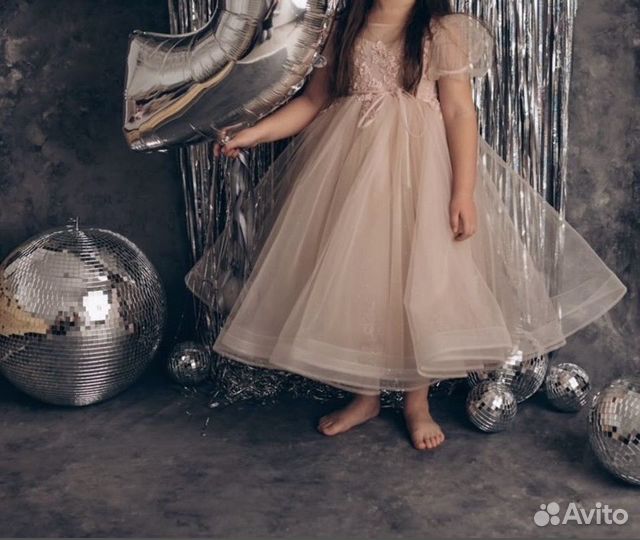 Платье на девочку