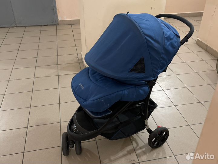 Коляска прогулочная