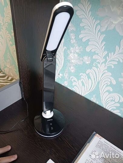 Лампа настольная