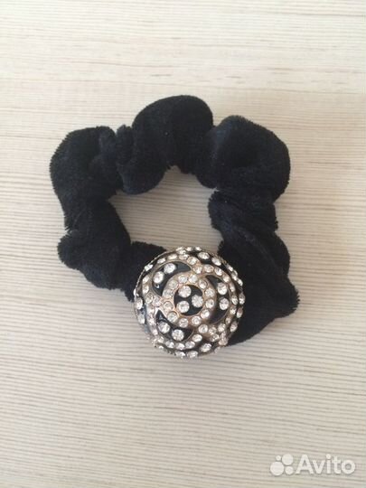 Резинка для волос со стразами