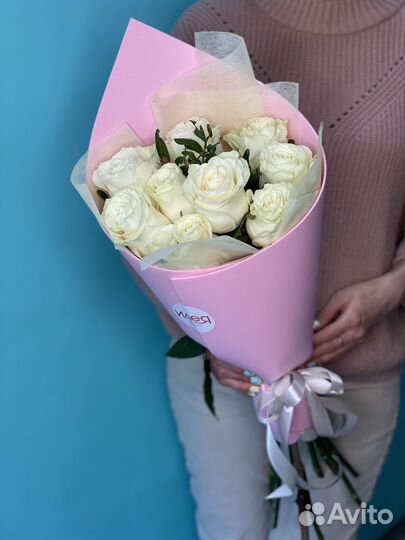 Букет из 9 белых Роз Эквадор в фоамиране 70 см