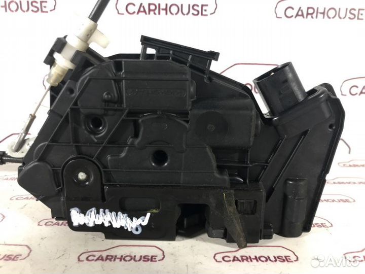 Замок двери передний левый Volkswagen Passat Cc