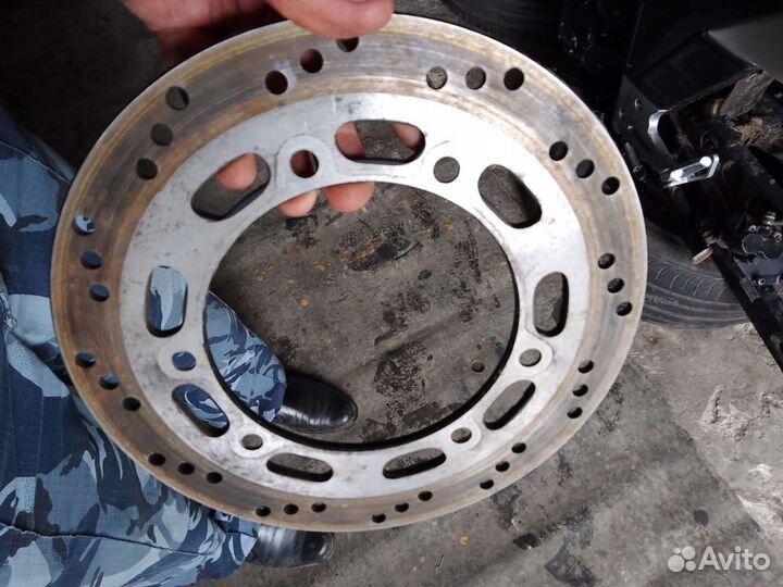 Тормозной диск Сузуки dr 650 rse