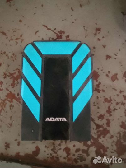 Переносной жесткий диск adata