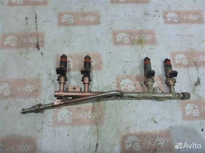 Топливная рампа Лада Гранта 2191 11186 2015