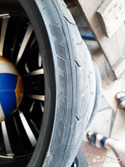 Nitto Neo Gen 235/30 R20